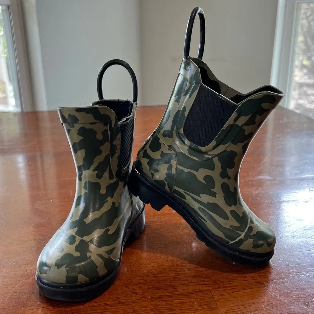 TOMS Kids Camo Rain Boots Pull On‎ Chelsea Style Size T5
